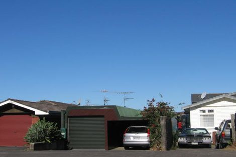 Photo of property in 2/259 Hurstmere Road, Takapuna, Auckland, 0622