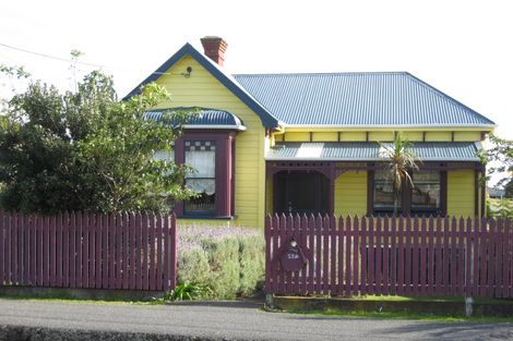 Photo of property in 124 Hine Street, New Plymouth, 4310