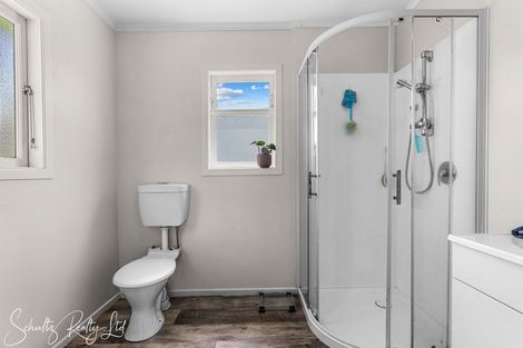 Photo of property in 20 Bickerstaffe Road, Maungaturoto, 0520