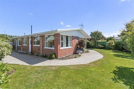 Photo of property in 8 Birkenhead Street, Avonhead, Christchurch, 8042