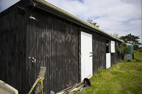 Photo of property in 37 Te Pua School Road, Helensville, 0875