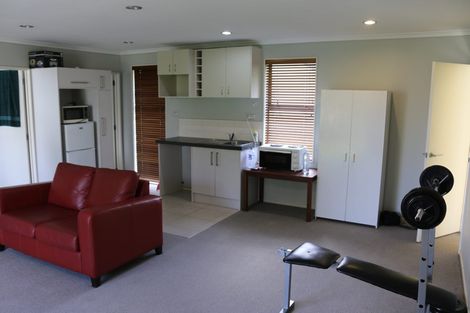 Photo of property in 75 Bruce Pulman Drive, Takanini, 2112
