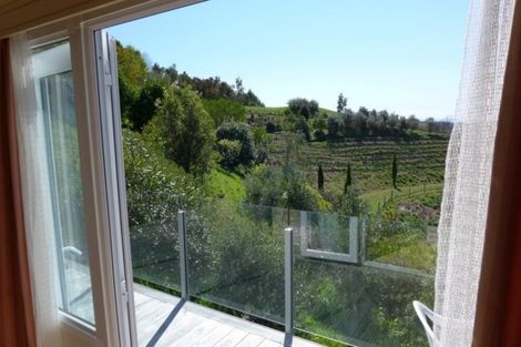 Photo of property in 70 Tironui Drive, Taradale, Napier, 4112