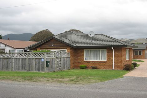 Photo of property in 24 Kowhai Grove, Raumati Beach, Paraparaumu, 5032