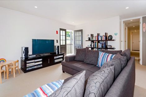 Photo of property in 30 Edwards Court, Pukekohe, 2120