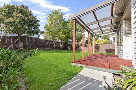 Photo of property in 1/16 Reeves Road, Pakuranga, Auckland, 2010