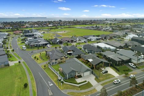 Photo of property in 95 The Boulevard, Papamoa Beach, Papamoa, 3118