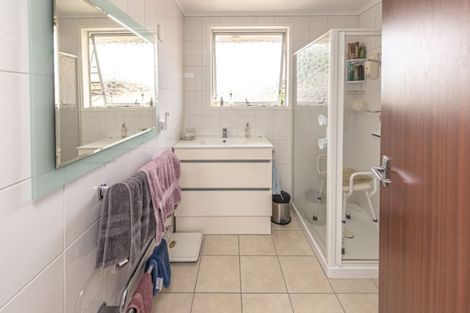 Photo of property in 25 Alexandra Street, Marton, 4710