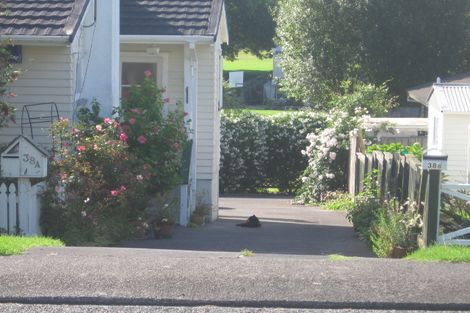 Photo of property in 1/38 College Road, Northcote, Auckland, 0627