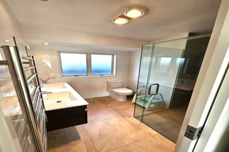 Photo of property in 5 Aspatria Place, Northpark, Auckland, 2013