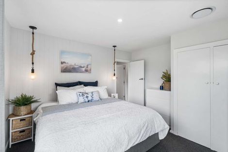 Photo of property in 142 Pacific Road, North New Brighton, Christchurch, 8083