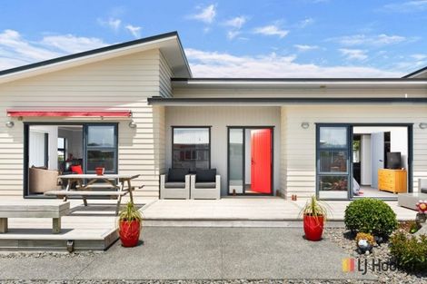 Photo of property in 19 Reel Road, Athenree, Waihi Beach, 3611