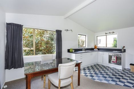 Photo of property in 32 Cascade Road, Bombay, 2675