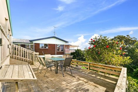 Photo of property in 131 Waimumu Road, Massey, Auckland, 0614