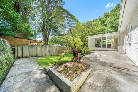 Photo of property in 96 Pinehaven Road, Pinehaven, Upper Hutt, 5019