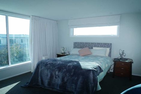 Photo of property in 156 Field Way, Waikanae Beach, Waikanae, 5036