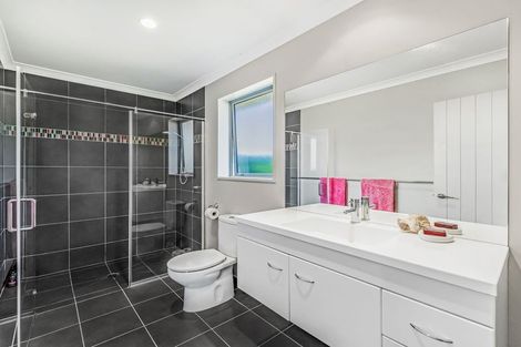 Photo of property in 30 Sunnyside Road, Coatesville, 0793