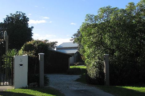 Photo of property in 7 Heperi Street, Waikanae Beach, Waikanae, 5036