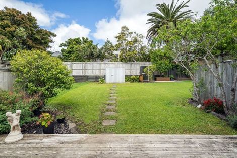 Photo of property in 3/32 Northumberland Avenue, Belmont, Auckland, 0622