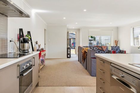 Photo of property in 10 Himalayan Close, Judea, Tauranga, 3110