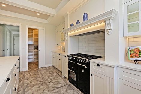 Photo of property in 4 Ridgeway Terrace, Taradale, Napier, 4112