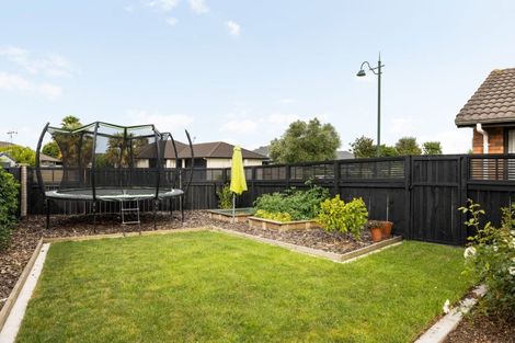 Photo of property in 32 Winchester Place, Rototuna North, Hamilton, 3210