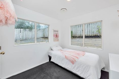 Photo of property in 35 Caversham Drive, Torbay, Auckland, 0630
