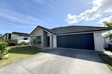 Photo of property in 11 Kaimanawa Road, Karaka, Papakura, 2113
