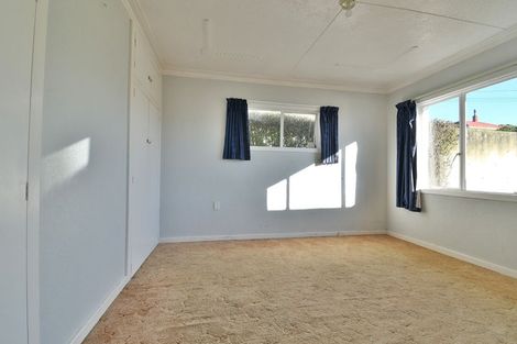 Photo of property in 131 Easther Crescent, Kew, Dunedin, 9012