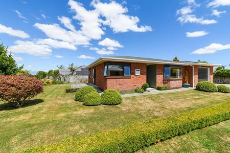 Photo of property in 12 Barnett Drive, Marton, 4710