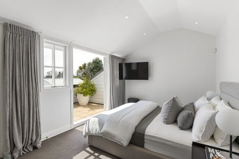 Photo of property in 17 Dedwood Terrace, Saint Marys Bay, Auckland, 1011