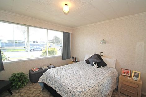 Photo of property in 67 Nevada Drive, Merrilands, New Plymouth, 4312