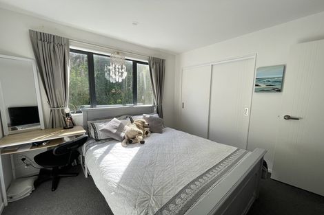 Photo of property in 2/4 Mcquoid Place, Glenfield, Auckland, 0629