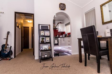 Photo of property in 3/21 Northall Road, New Lynn, Auckland, 0600