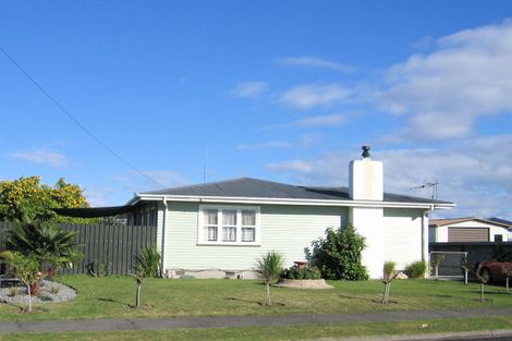 Photo of property in 4 Curling Crescent, Onekawa, Napier, 4110