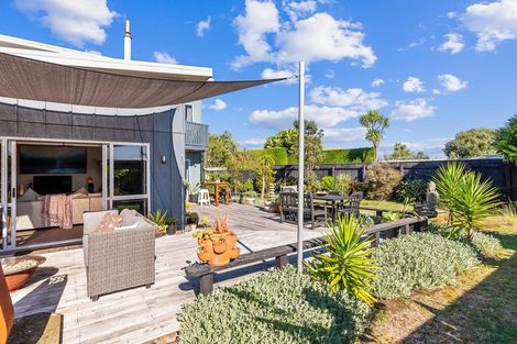 Photo of property in 30 Pharazyn Avenue, Waikanae Beach, Waikanae, 5036