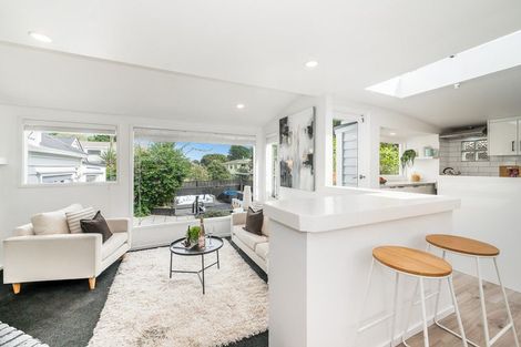 Photo of property in 5 Pitoitoi Street, Otaihanga, Paraparaumu, 5036