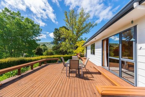Photo of property in 1 Lakemere Way, Kinloch, Taupo, 3377