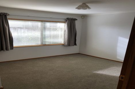 Photo of property in 18 Ruapehu Drive, Fitzherbert, Palmerston North, 4410