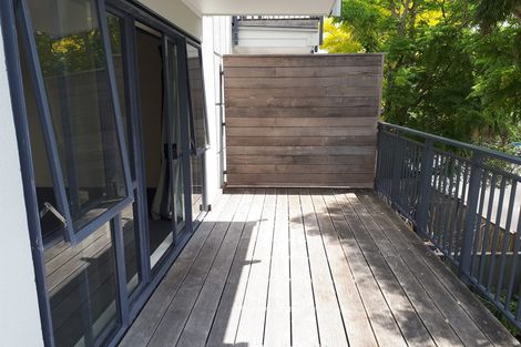 Photo of property in Krisley Court, 7/6 Ambrico Place, New Lynn, Auckland, 0600