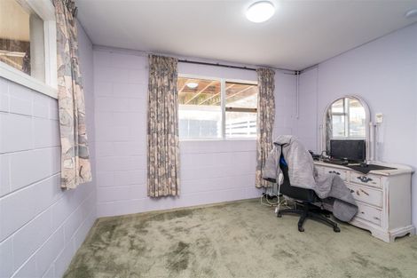 Photo of property in 8 Scott Street, Milton, 9220