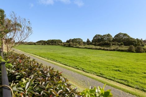 Photo of property in 34 Carrington Drive, Papamoa Beach, Papamoa, 3118