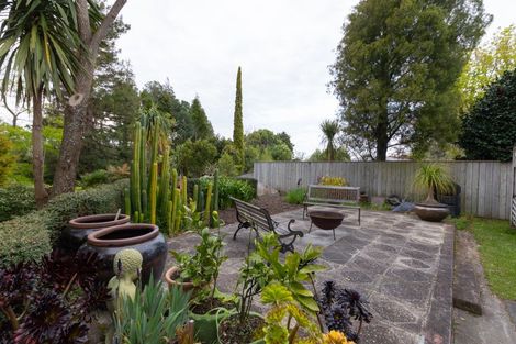 Photo of property in 4 Seaton Court, Hokowhitu, Palmerston North, 4410