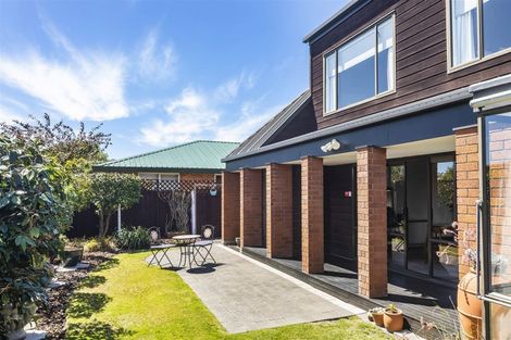 Photo of property in 1/16 Coniston Avenue, Ilam, Christchurch, 8041