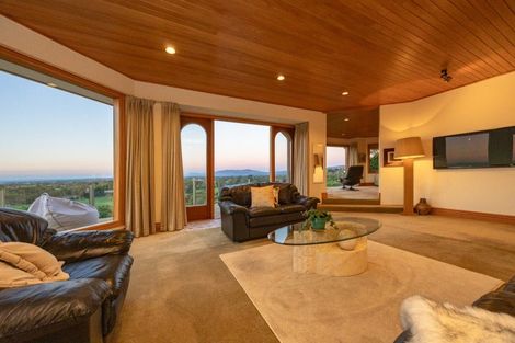 Photo of property in 96 Clifton Terrace, Fitzherbert, Palmerston North, 4410