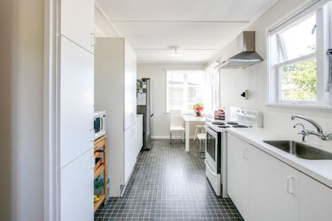 Photo of property in 48 Russell Road, Marewa, Napier, 4110