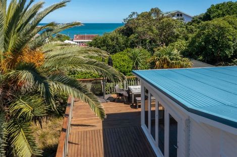 Photo of property in 20 Pingau Street, Paekakariki, 5034