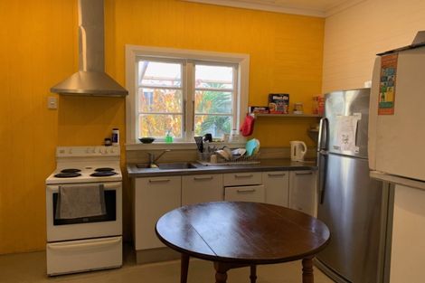 Photo of property in 127 Mangere Road, Otahuhu, Auckland, 1062