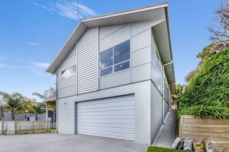 Photo of property in 23 York Crescent, Westown, New Plymouth, 4310