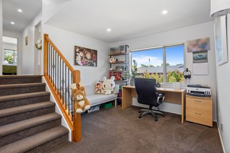 Photo of property in 218 Greenhithe Road, Greenhithe, Auckland, 0632